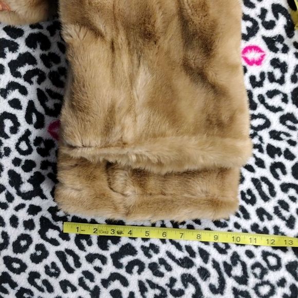 Made in England High Quality Faux Fur Real Leather Coat - Picture 12 of 13